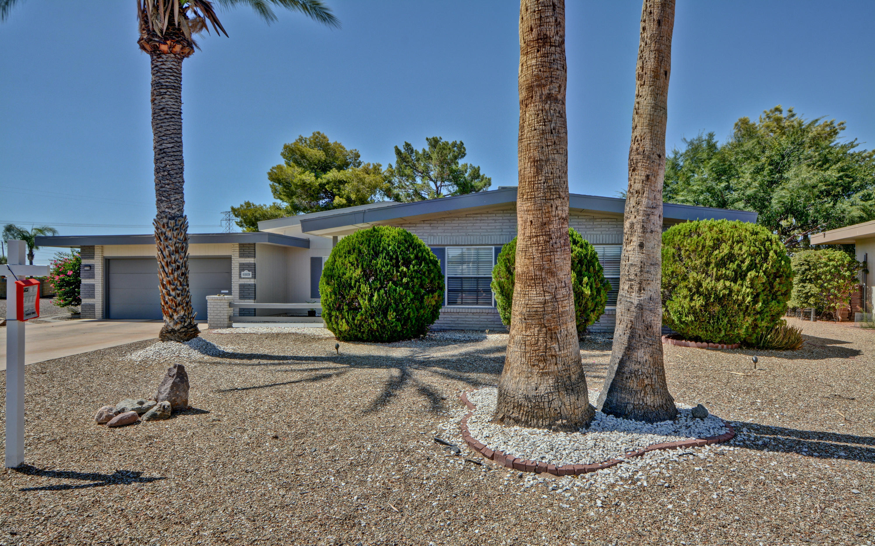 Property Photo: 11130 W Jacaranda Drive AZ 85373