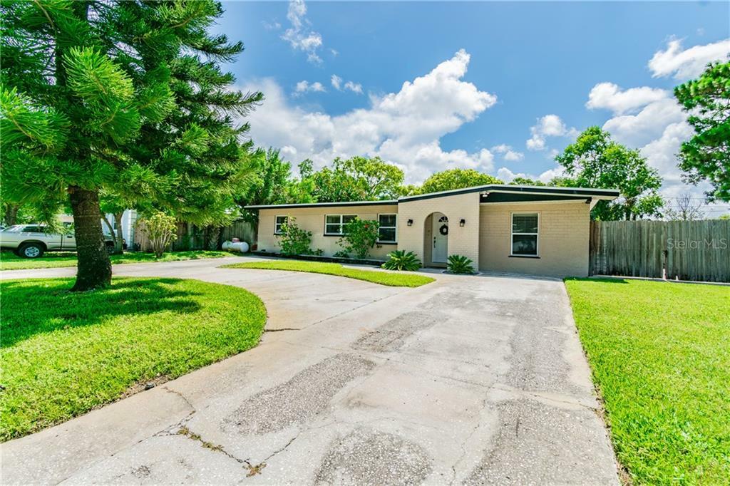 Property Photo:  8719 Quail Road  FL 33777 