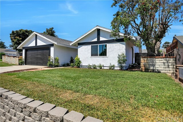 Property Photo:  2044 Mandrill Avenue  CA 93003 