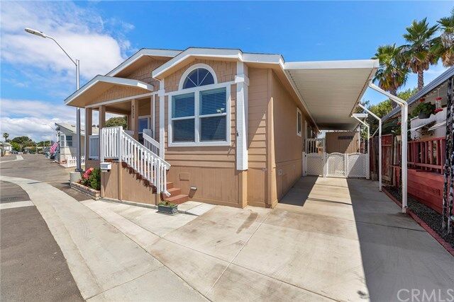 Property Photo:  6255 Sea Breeze 28  CA 90803 