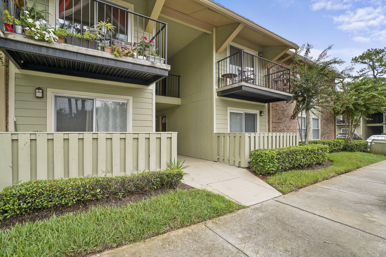 Property Photo: 3737 Loretto Road 702 FL 32223