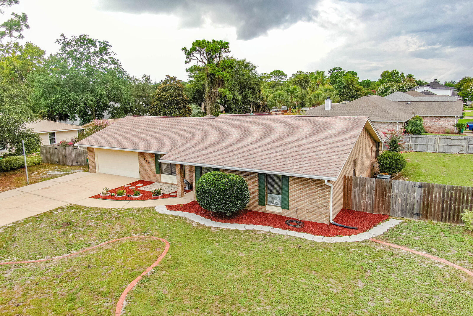 Property Photo:  447 Olde Post Road  FL 32578