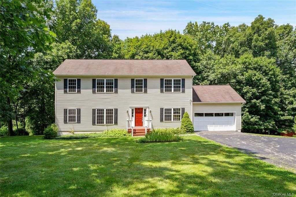 Property Photo:  5 Stonefield Court  NY 10567 