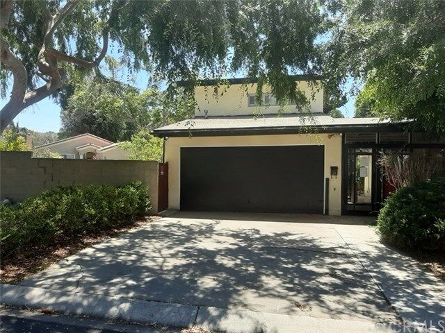 Property Photo:  348 Calle De Andalucia  CA 90277 