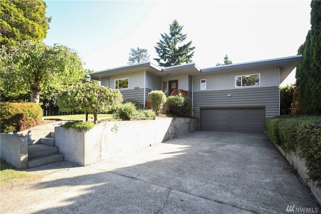 Property Photo: 11415 37th Ave SW WA 98146