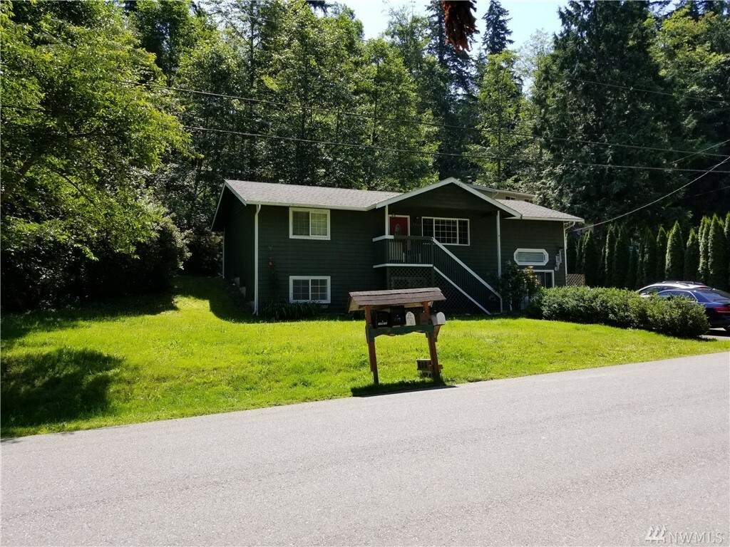Property Photo: 17911 65 Dr NW WA 98292