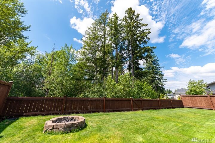 Property Photo:  6605  Charlotte Avenue SE  WA 98092 