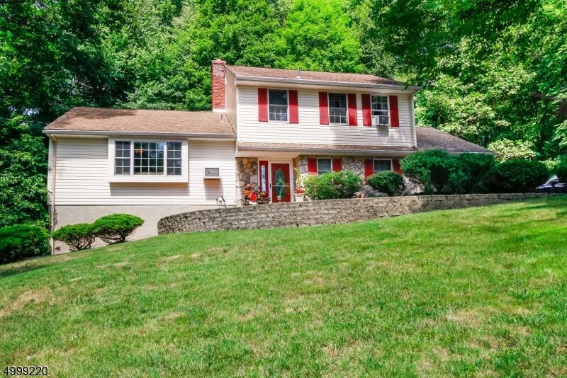 Property Photo: 24 Camelot Dr NJ 07480