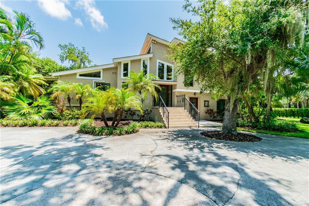 Property Photo: 11175 Spring Street FL 33774