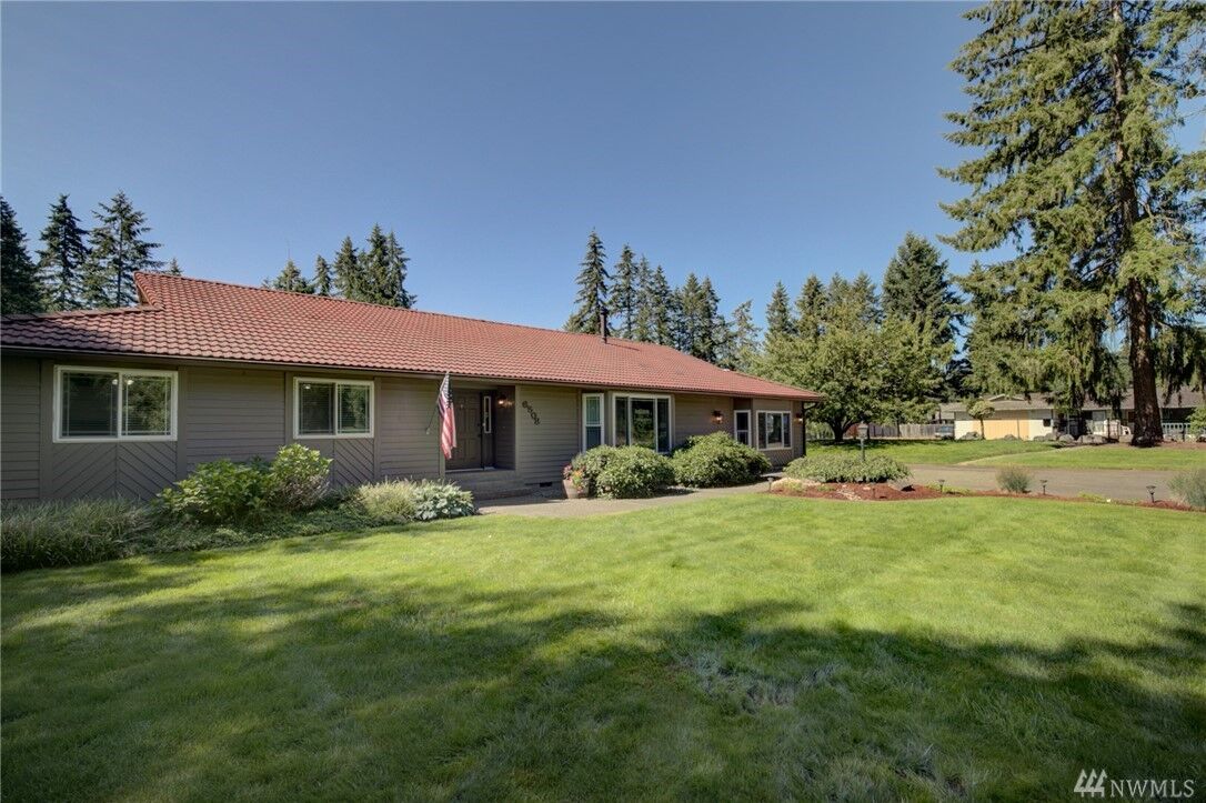 Property Photo:  6508  246th Street E  WA 98338