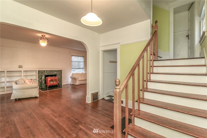 Property Photo: 2506 N Alder Street WA 98406