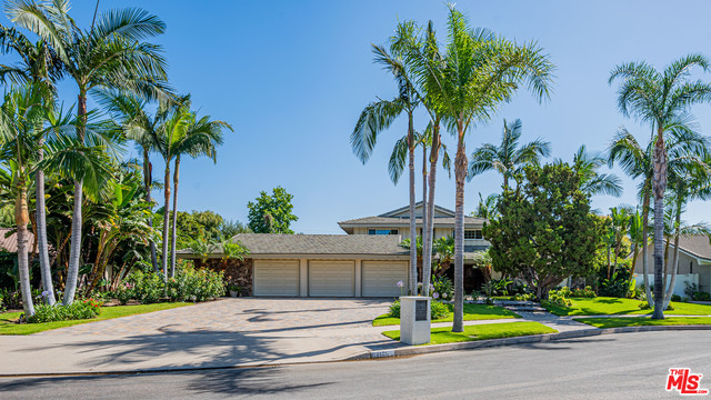 Property Photo: 1121 St Regis Pl CA 92705