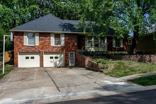 Property Photo:  6745 N Euclid Avenue  MO 64118 