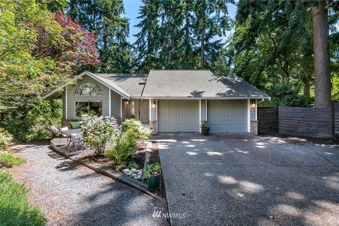 Property Photo: 8734 209th Place SW WA 98026