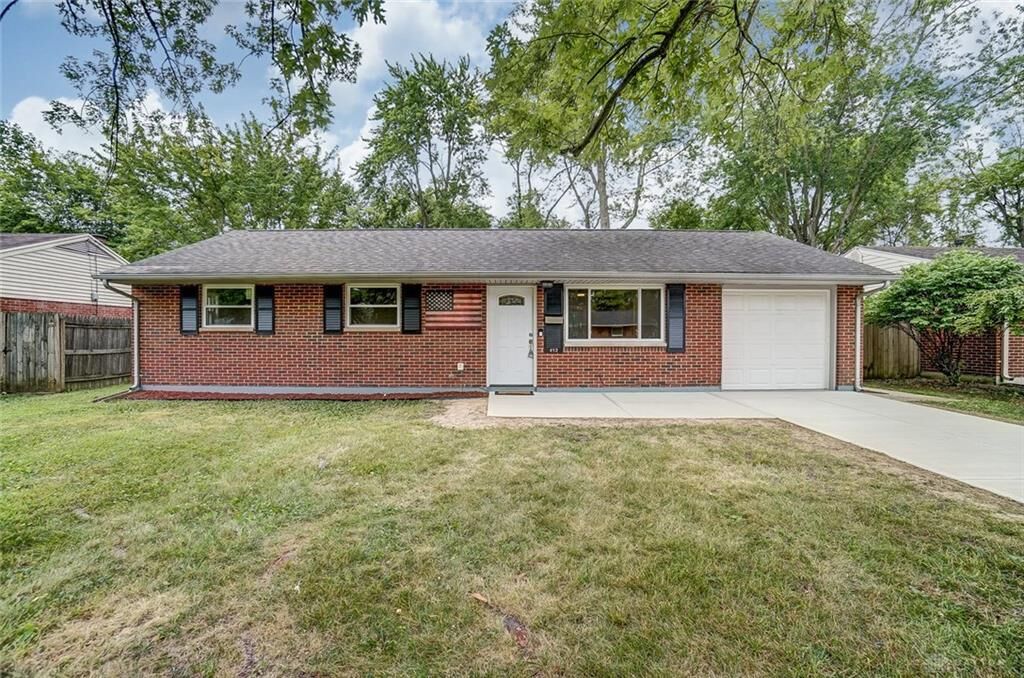 Property Photo: 413 San Bernardino Trail OH 45322