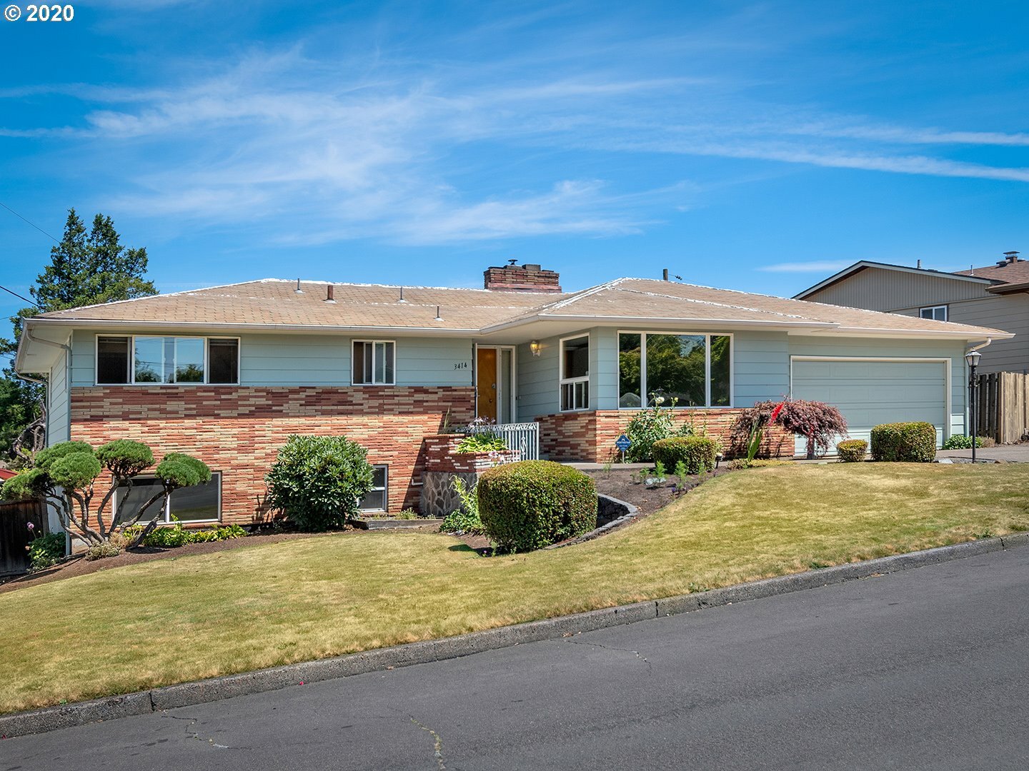 Property Photo: 3414 NE 130th Ave OR 97230