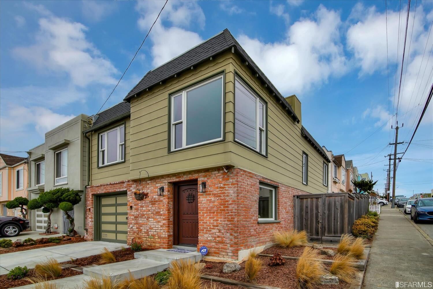 Property Photo: 2194 43rd Avenue CA 94116