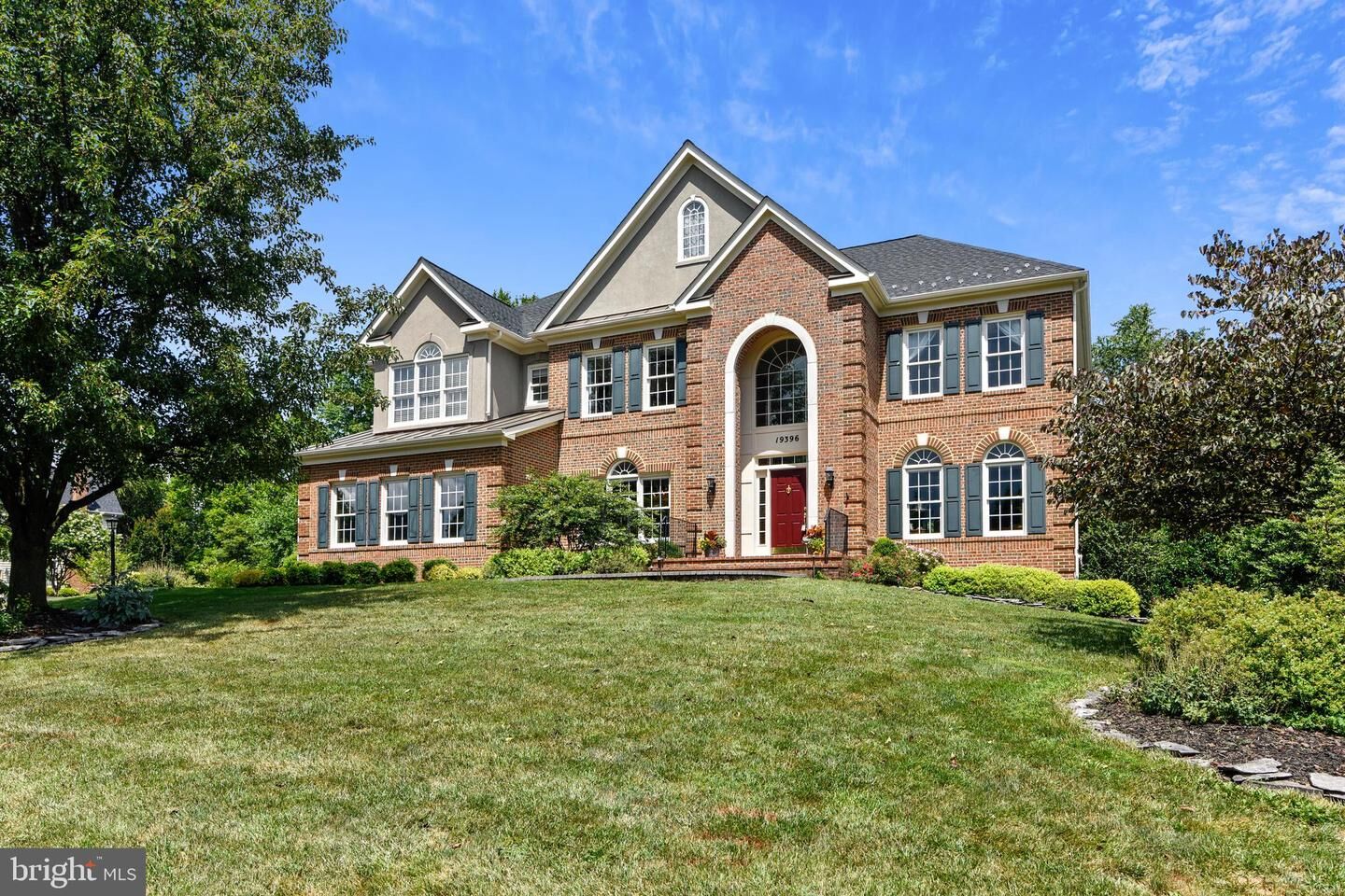 Property Photo:  19396 Emerald Park Drive  VA 20175 