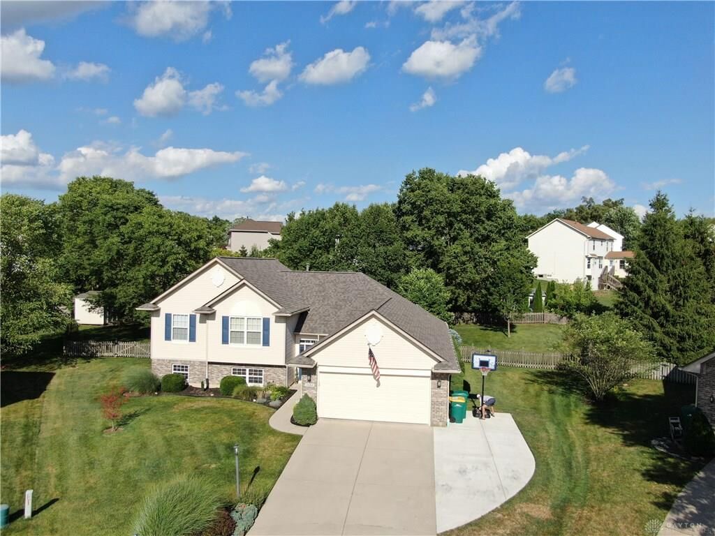 Property Photo: 1151 Deercreek Drive OH 45324