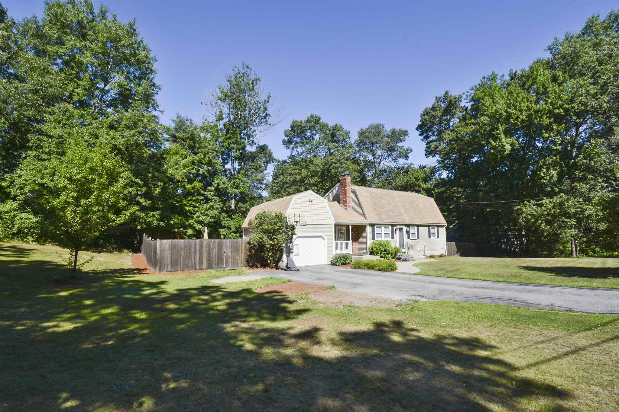 Property Photo:  2 Birchwood Drive  NH 03038 