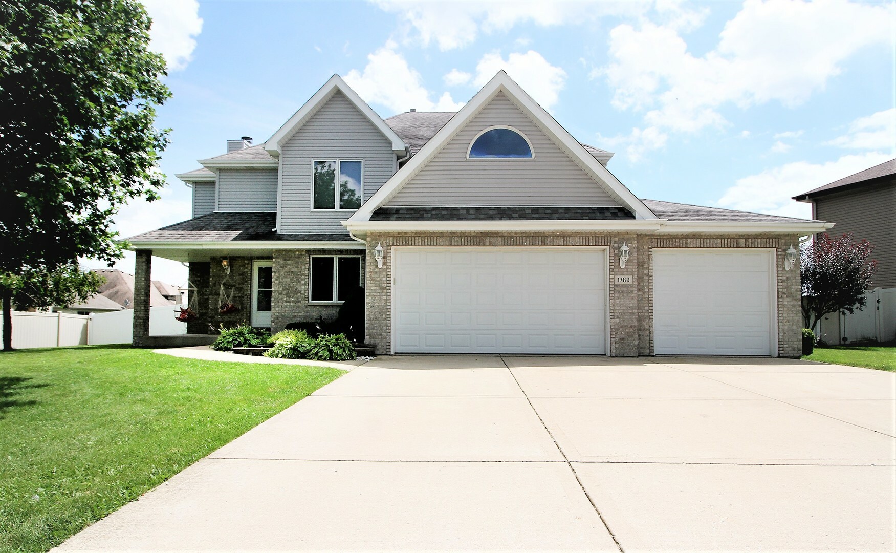 Property Photo:  1789 Hunters Run Drive  IL 60914 