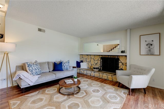 Property Photo:  576 Rosewood Avenue  CA 93010 