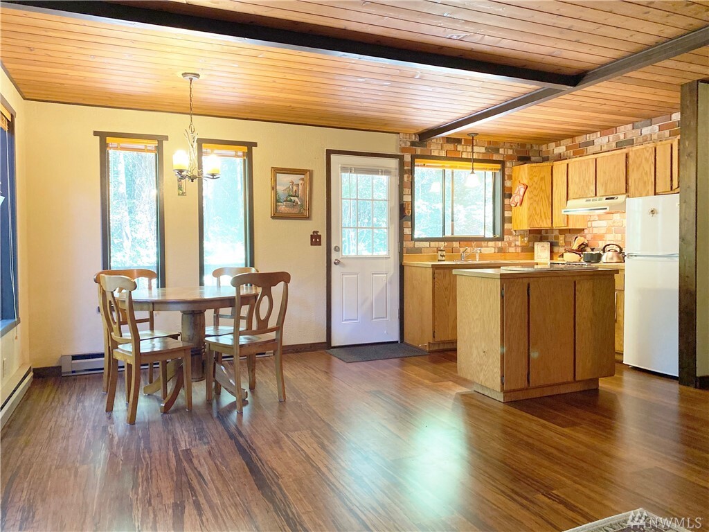 Property Photo: 110 N Hood View Place WA 98555