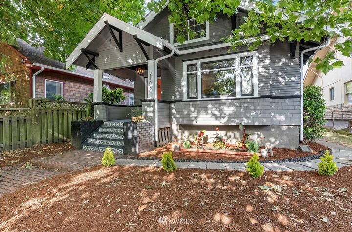 Property Photo:  2105 N Fife St  WA 98406 