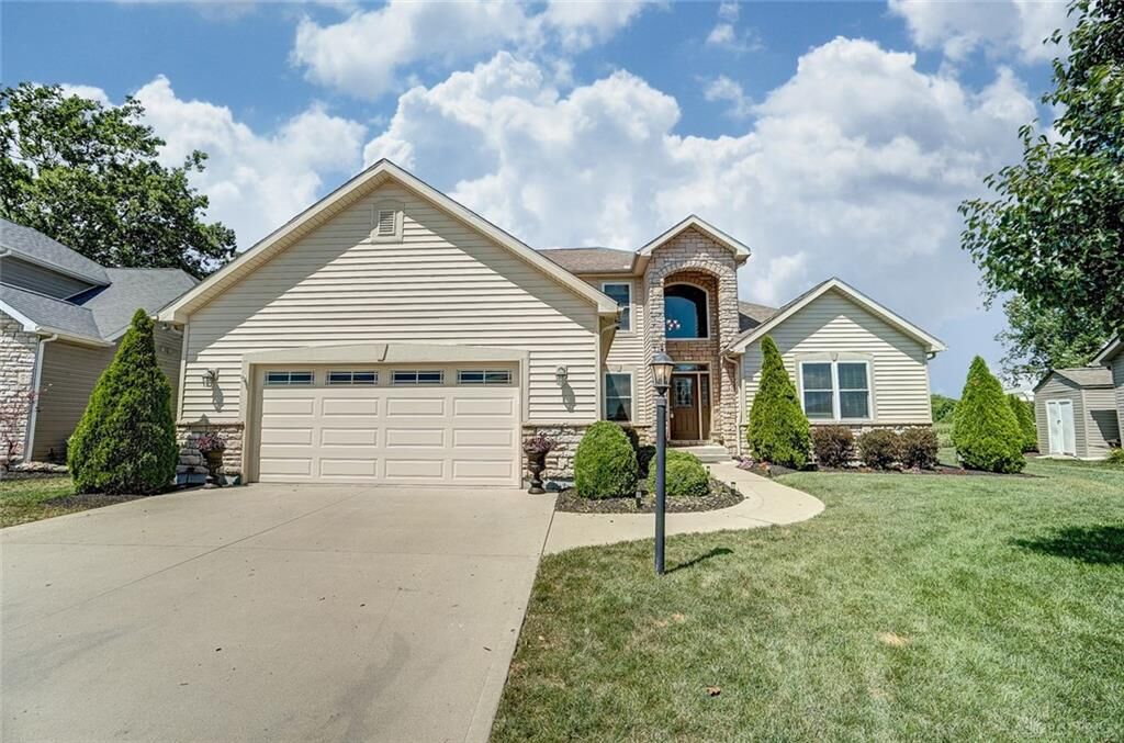 Property Photo: 2640 Shady Tree Drive OH 45373