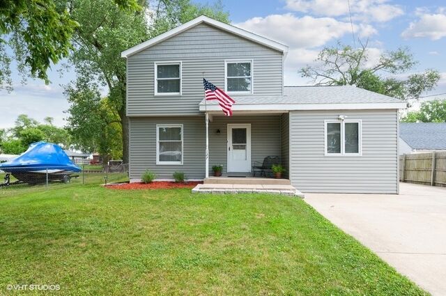 Property Photo:  127 Bay Road  IL 60020 