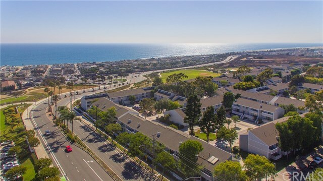 Property Photo: 2 Tribute Court CA 92663