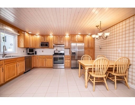 Property Photo:  19 Sunnybrook Lane  MA 02021 