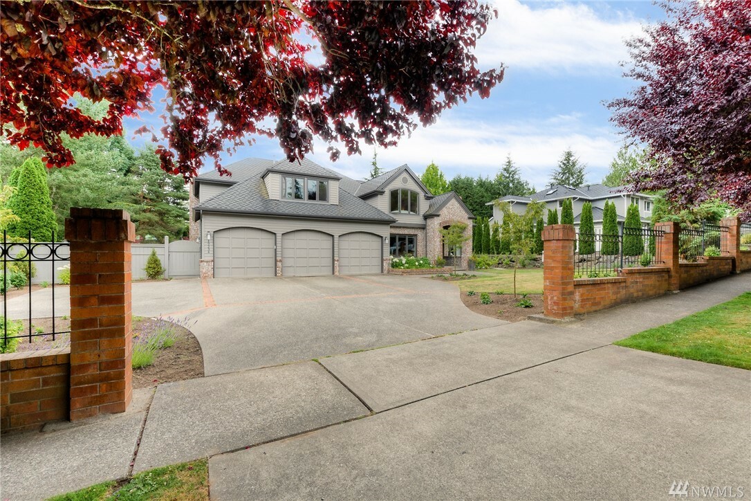 Property Photo:  19234 Normandy Park Dr SW  WA 98166 