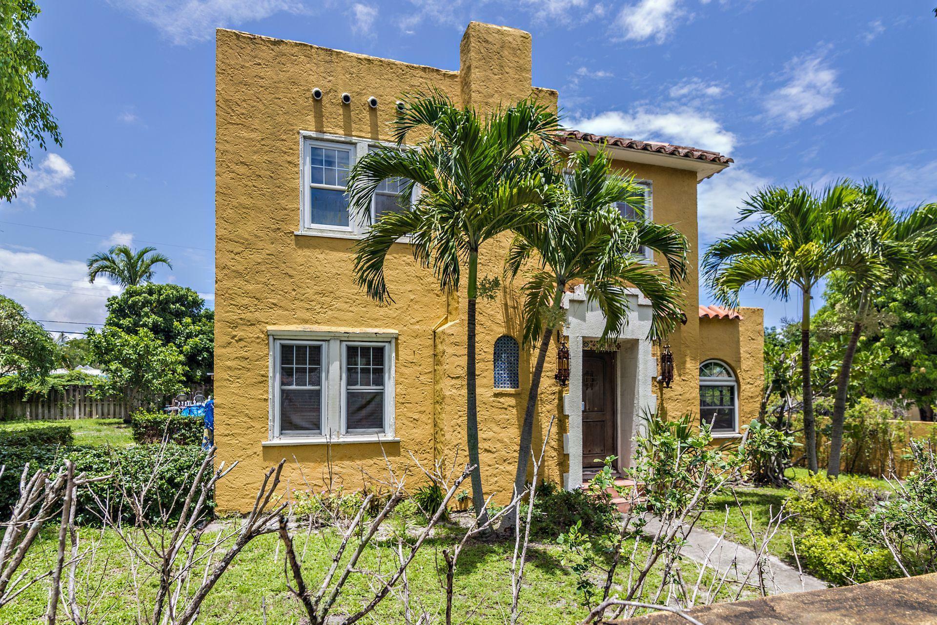 Property Photo:  801 Forest Hill Boulevard  FL 33405 