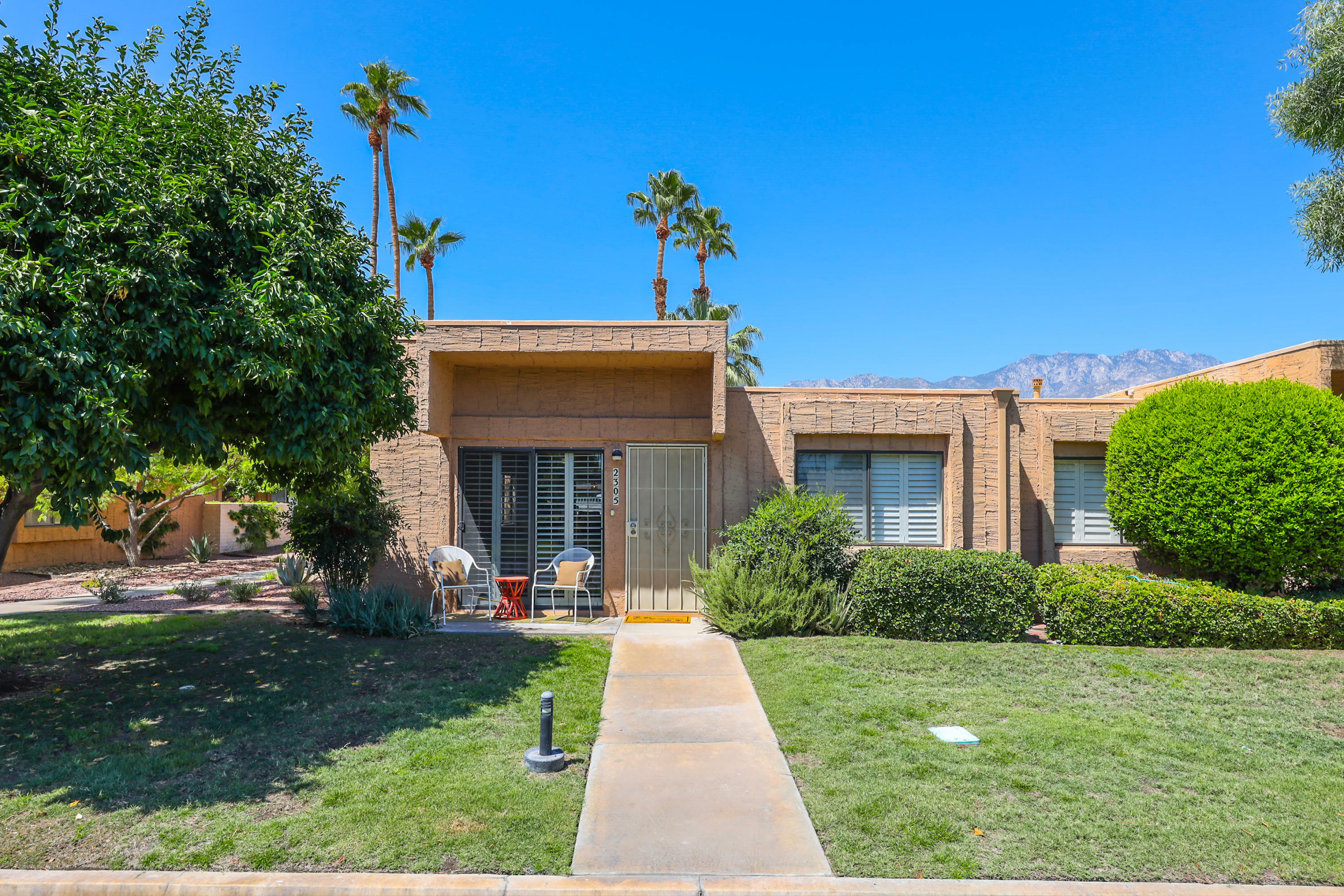 Property Photo:  2305 Los Patos Drive  CA 92264 