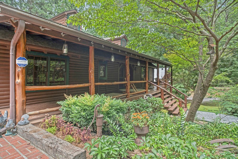 Property Photo: 158 Timberlost Trl GA 30024