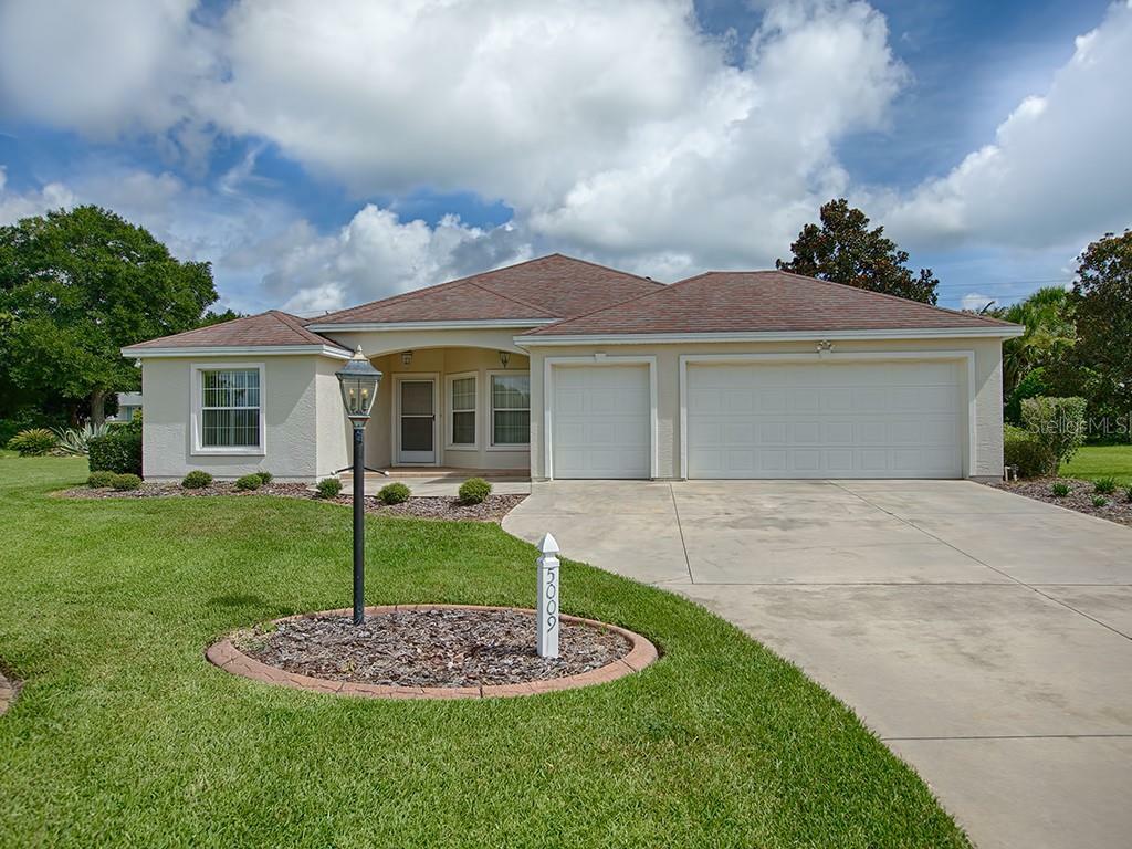 Property Photo:  5009 Harbor Heights  FL 32159 