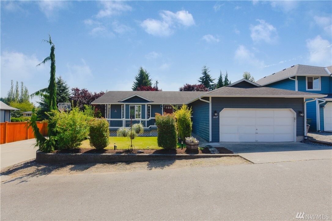 Property Photo:  1607  129th Drive NE  WA 98258 