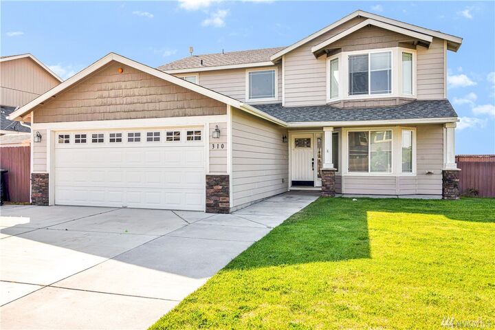 Property Photo:  310 N Shrike Street  WA 98837 