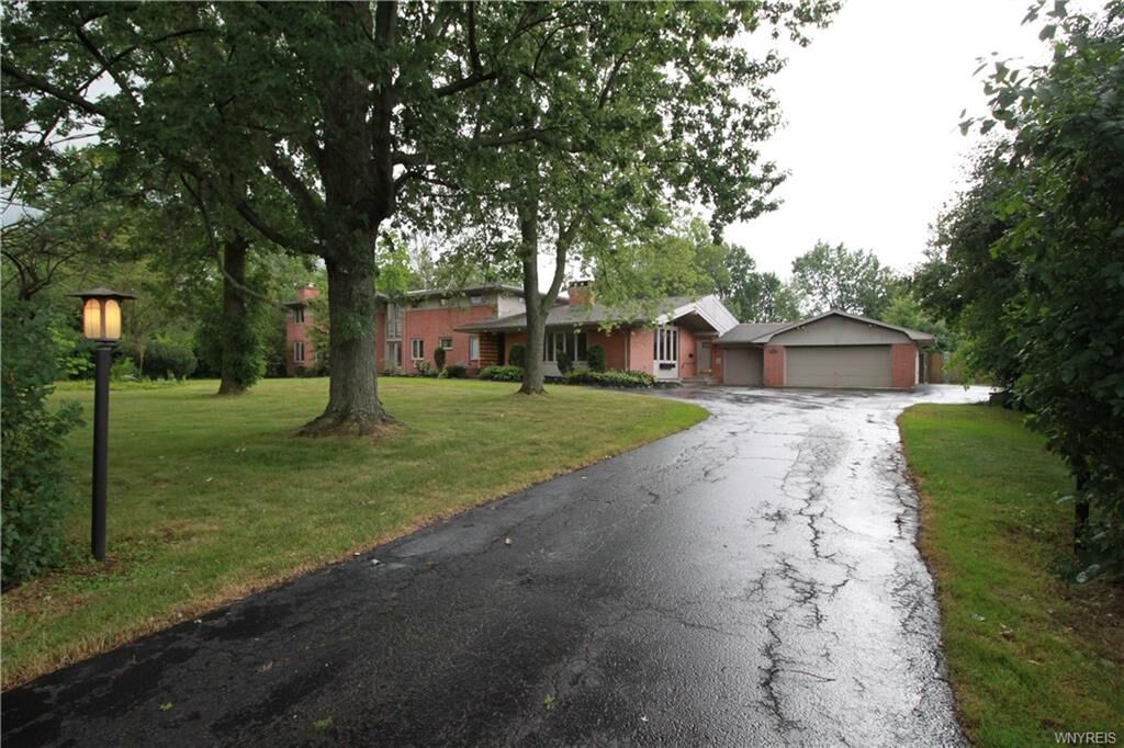 Property Photo:  317 Lebrun Road  NY 14226 