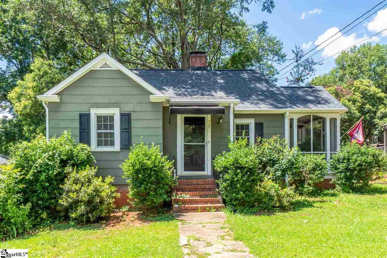 Property Photo:  117 Parkwood Drive  SC 29609 