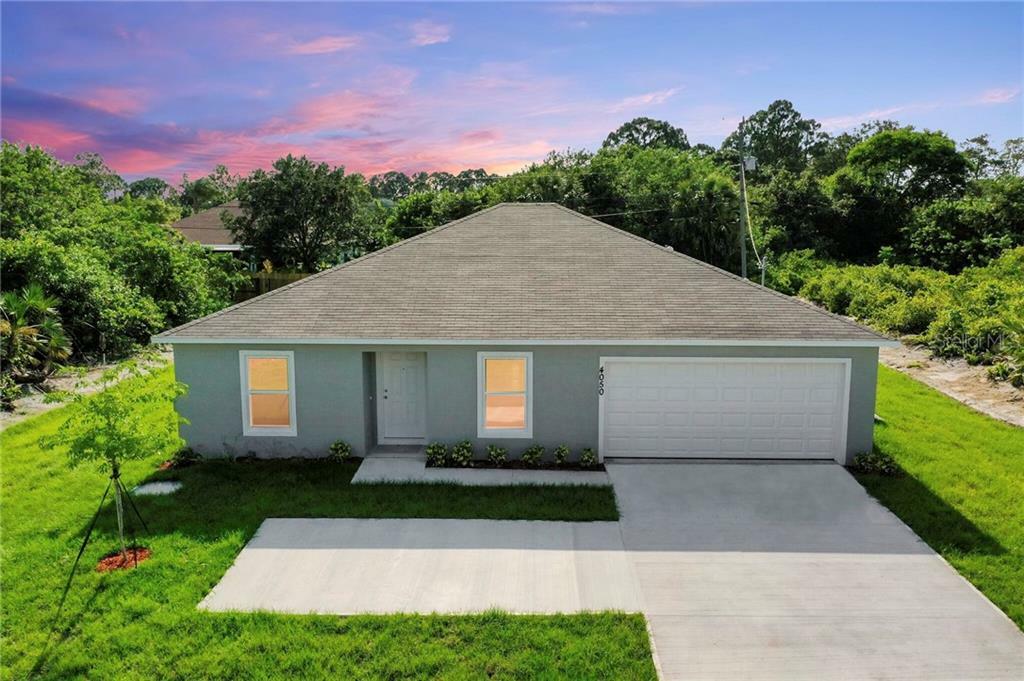 Property Photo:  20431 Sapling Avenue  FL 33952 