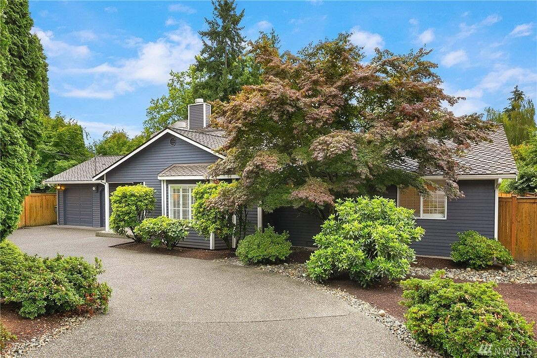 Property Photo: 3023 92nd Avenue NE WA 98004