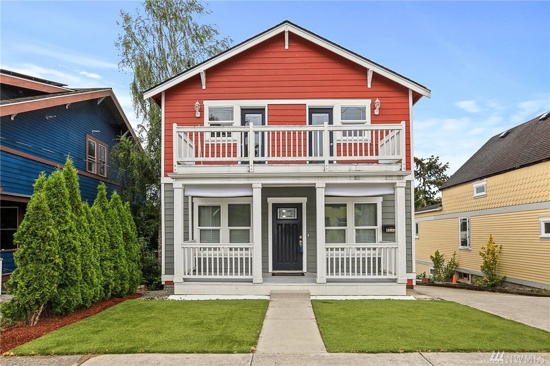 Property Photo:  4532  35th Avenue S  WA 98118 