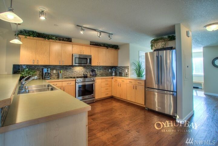 Property Photo:  262  Oyhut Bay Boulevard SW 301  WA 98569 