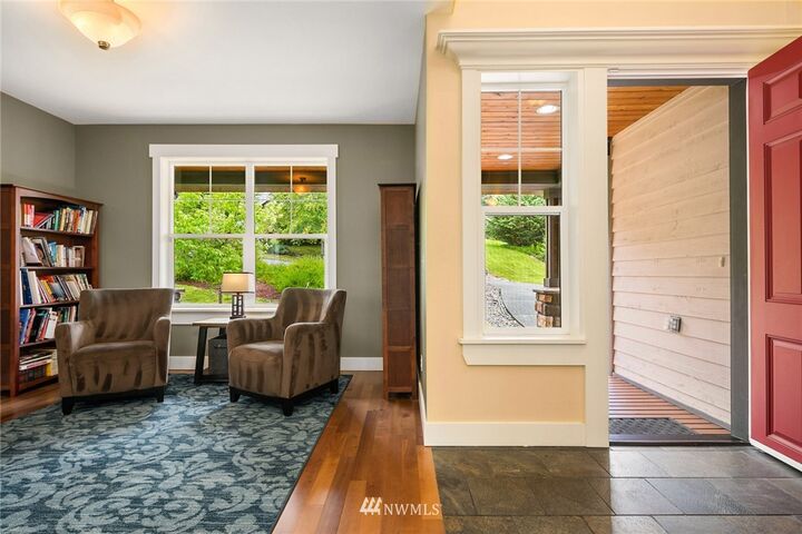 Property Photo: 10128 205th Avenue SE WA 98290