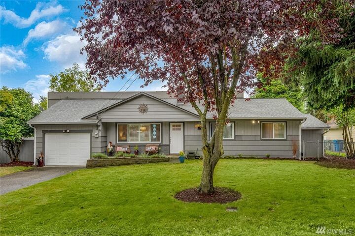 7628  195th Street SW  Edmonds WA 98026 photo