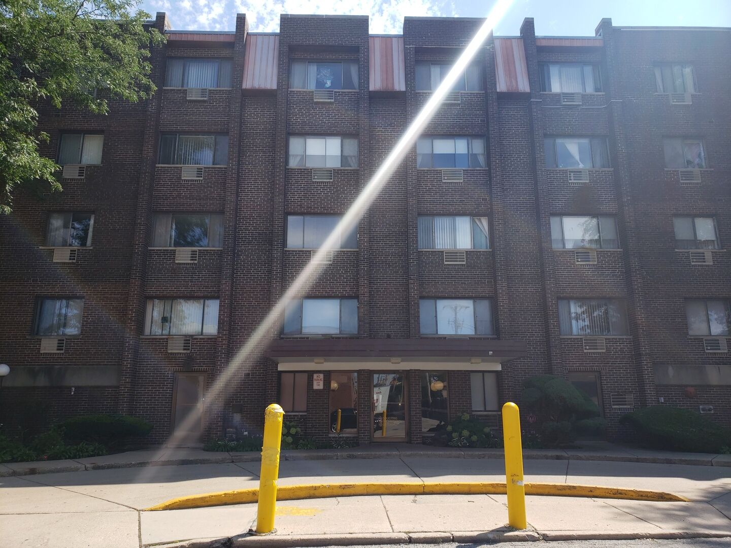 Property Photo:  8455 W Leland Avenue 207  IL 60656 