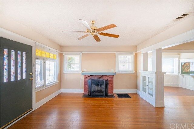 Property Photo:  423 E Acacia Avenue  CA 92543