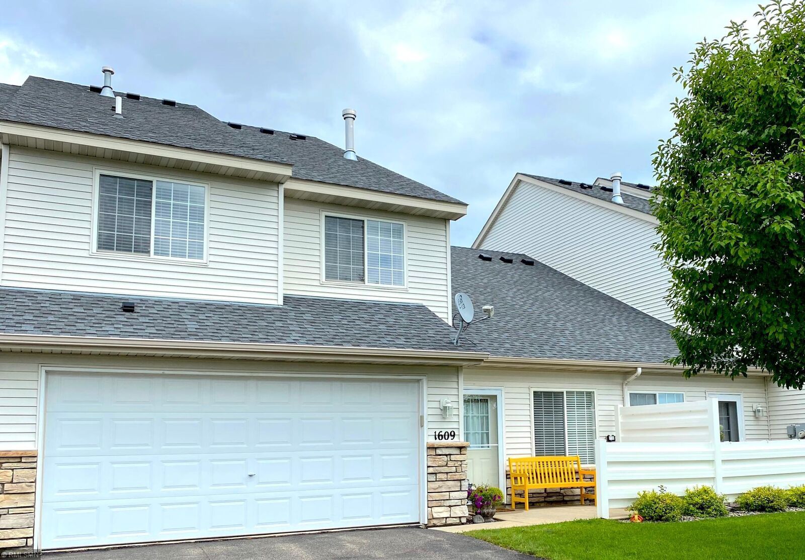 Property Photo:  1609 Liberty Lane  MN 55387